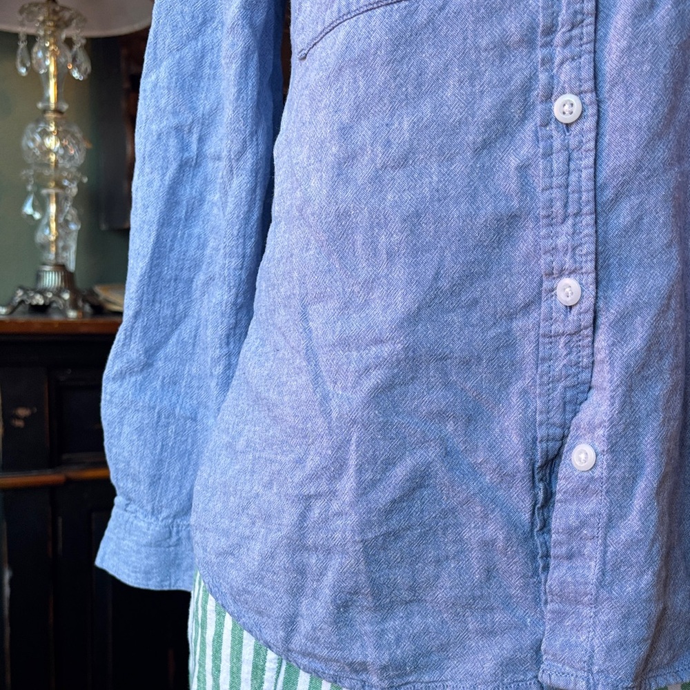 BeachLunchLounge blue button down - image 3